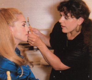 Laura Mercier making-up Madonna at the 1995 MTV Video Music Awards
