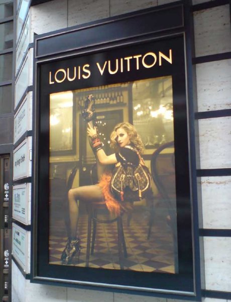 madonnalicious: Louis Vuitton in Berlin